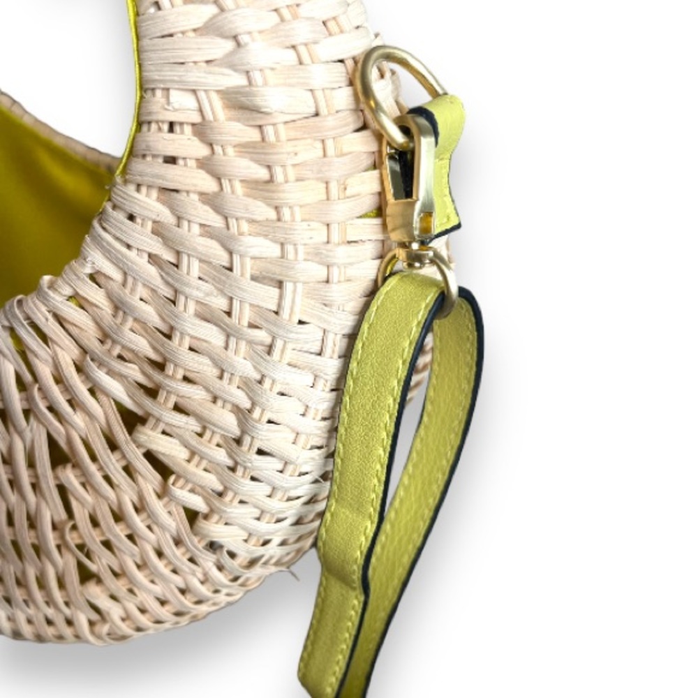 Scoop NYC Star Half-Moon Straw Crossbody Bag - Picture 14 of 16